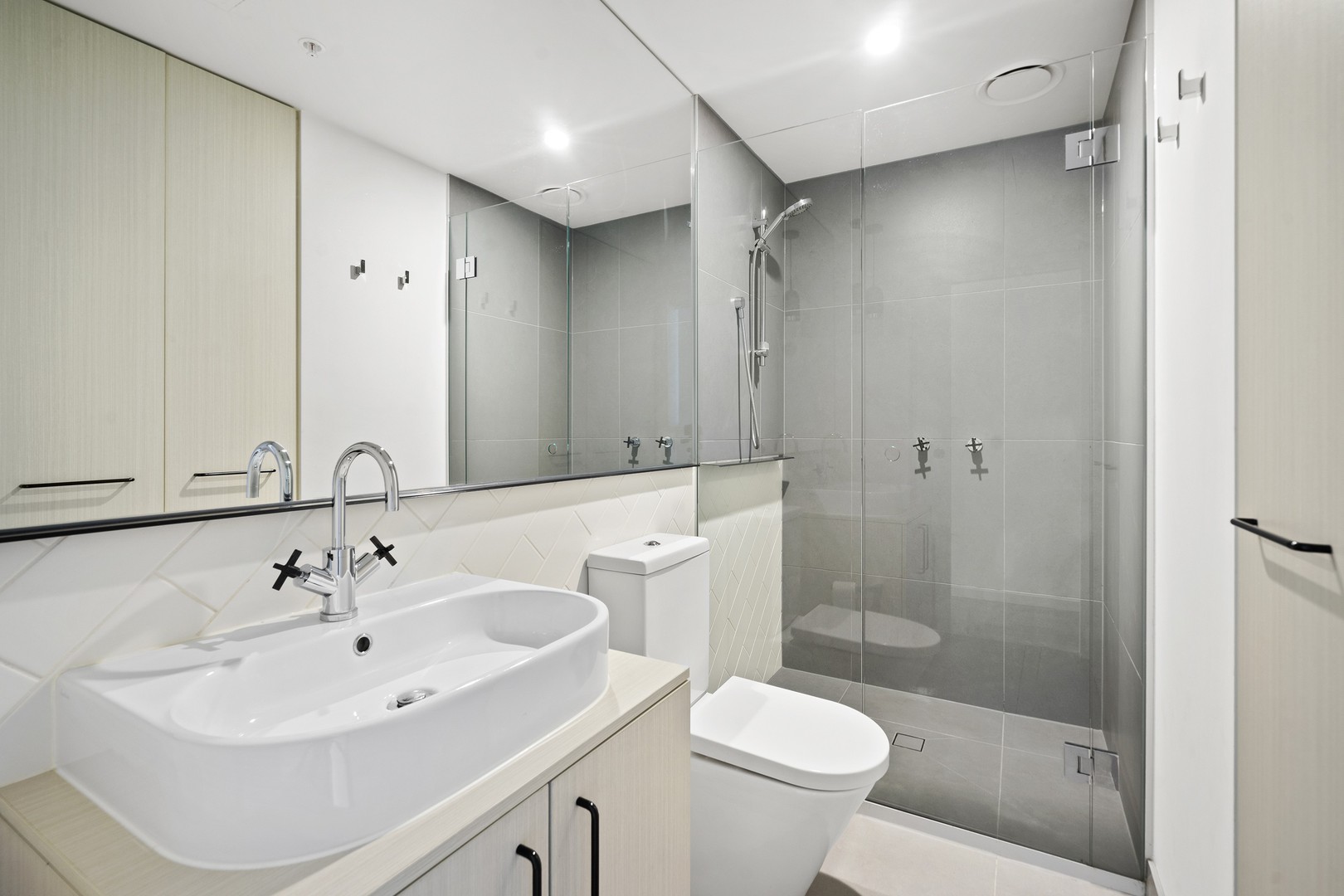 818/20 Shamrock Street, Abbotsford, VIC 3067, Abbotsford - Thumbnail 5