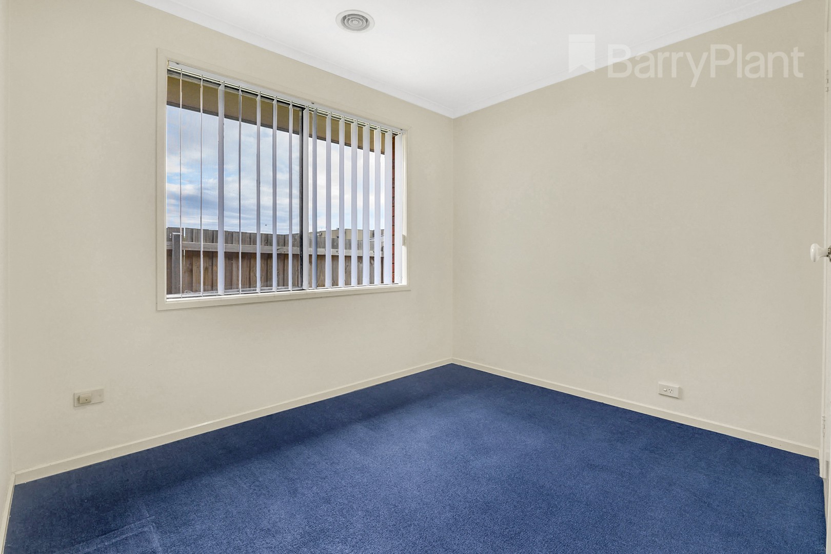 82 Banbury Crescent, Craigieburn, VIC 3064, Craigieburn - Thumbnail 6