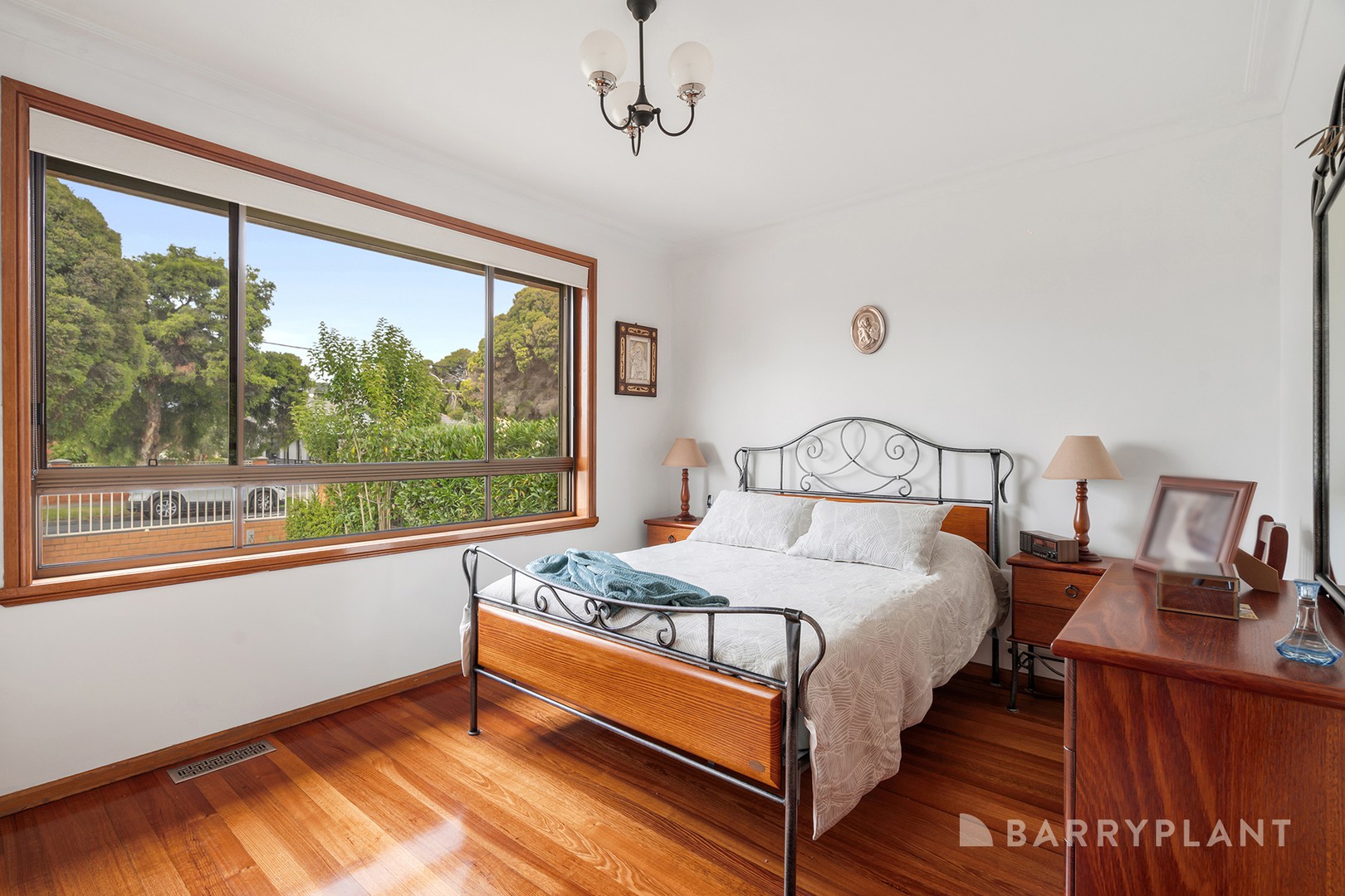 82 Broadhurst Avenue, Reservoir, VIC 3073, Reservoir - Thumbnail 6