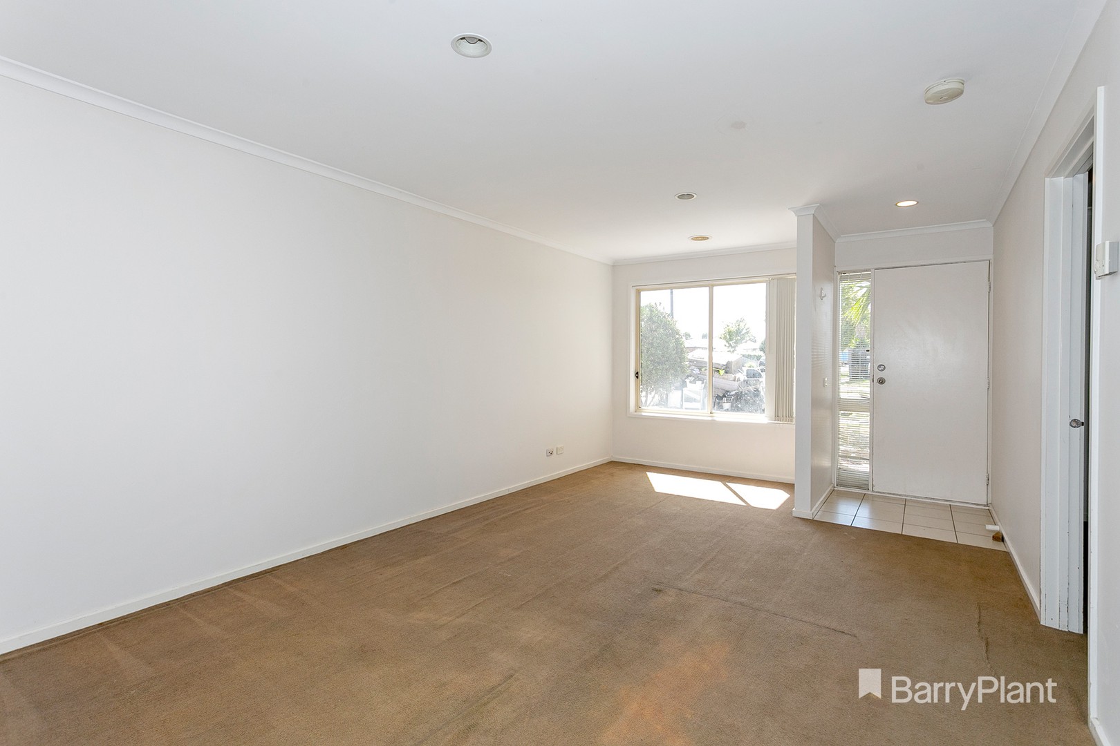 82 Calais Circuit, Cranbourne West, VIC 3977, Cranbourne West - Thumbnail 2