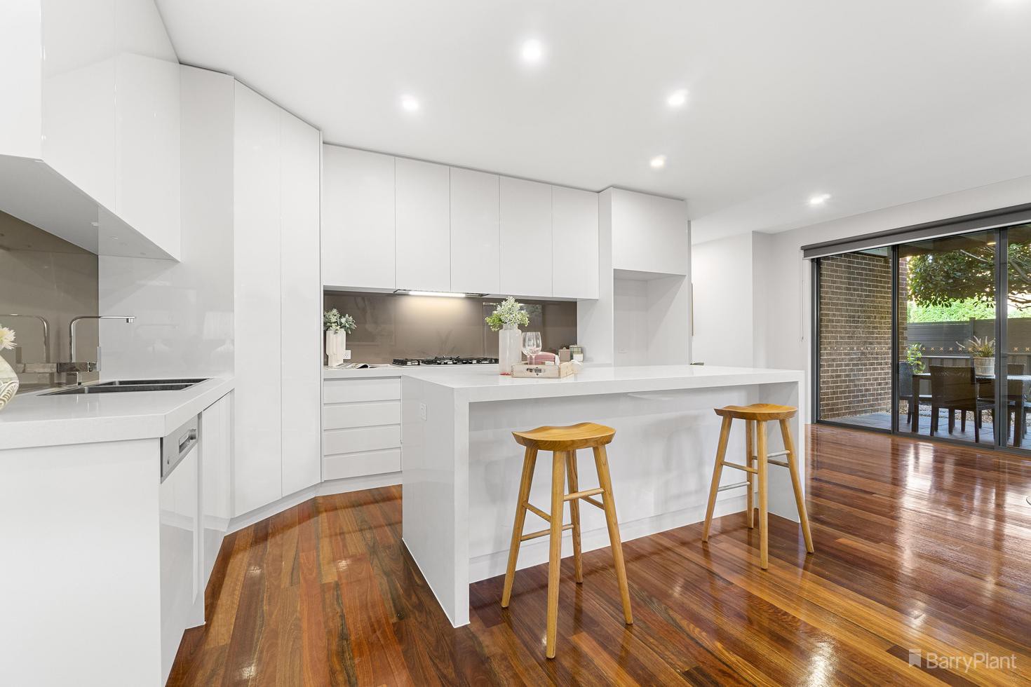 82 Chatsworth Quadrant, Templestowe Lower, VIC 3107, Templestowe Lower - Thumbnail 3