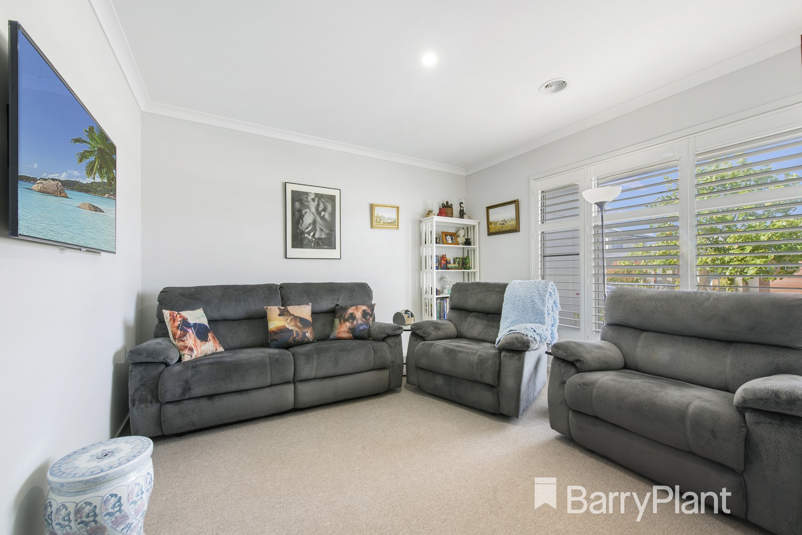 82 Clifton Circuit, Tarneit, VIC 3029, Tarneit - Thumbnail 2
