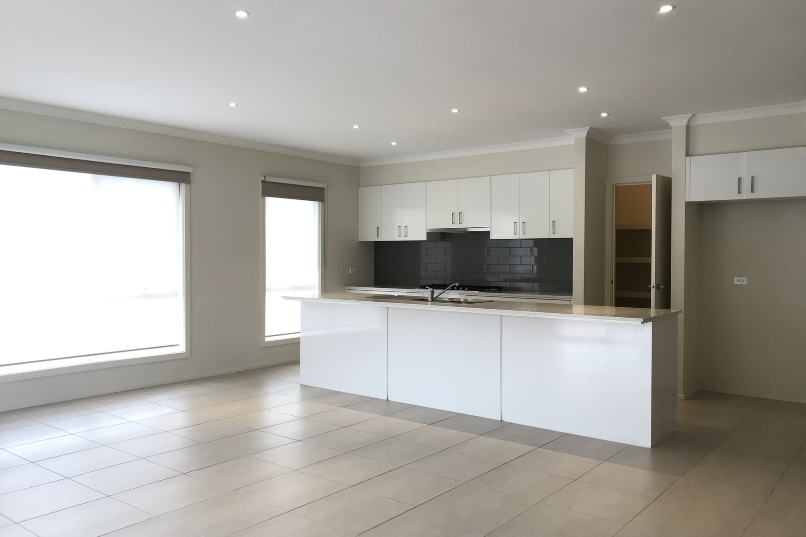 82 Elizabeth Drive, Lalor, VIC 3075, Lalor - Thumbnail 6