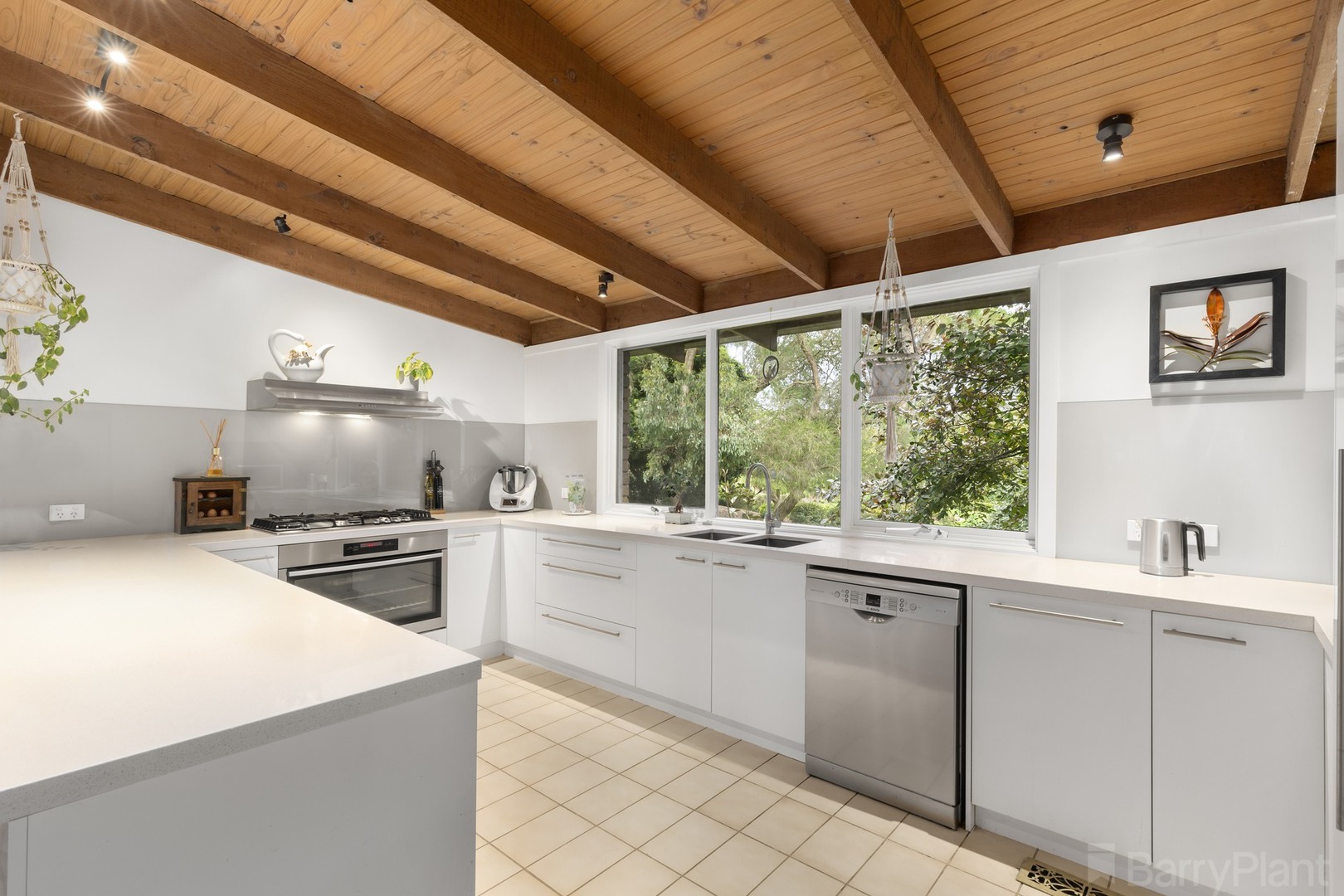 82 Hall Road, Warrandyte South, VIC 3134, Warrandyte South - Thumbnail 4