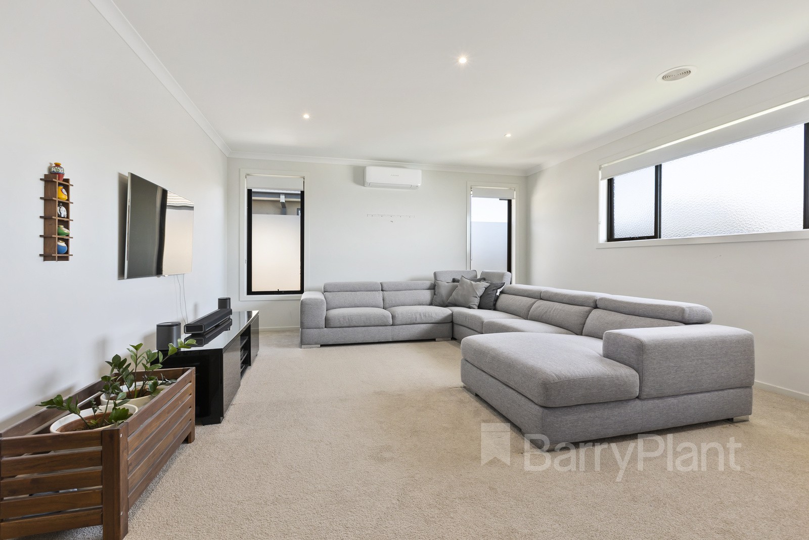 82 Harcrest Boulevard, Wantirna South, VIC 3152, Wantirna South - Thumbnail 8