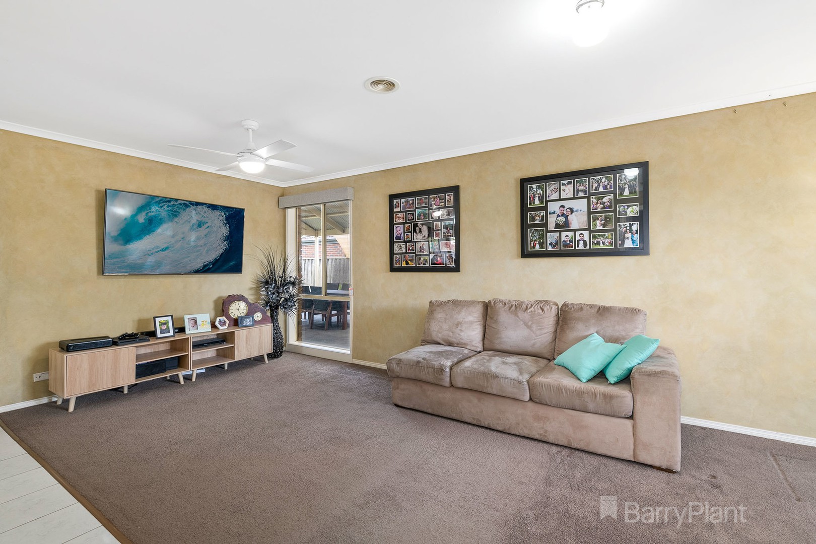 82 Harrington Drive, Narre Warren South, VIC 3805, Narre Warren South - Thumbnail 4