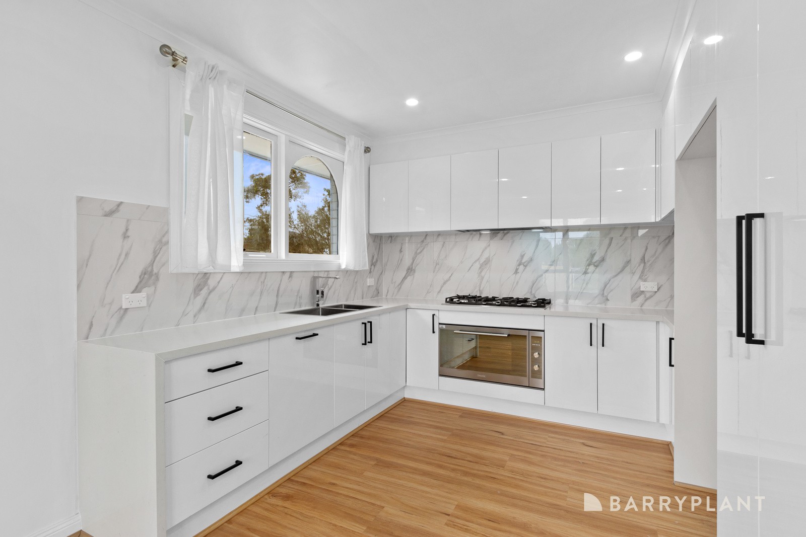 82 Helen Road, Ferntree Gully, VIC 3156, Ferntree Gully - Thumbnail 3