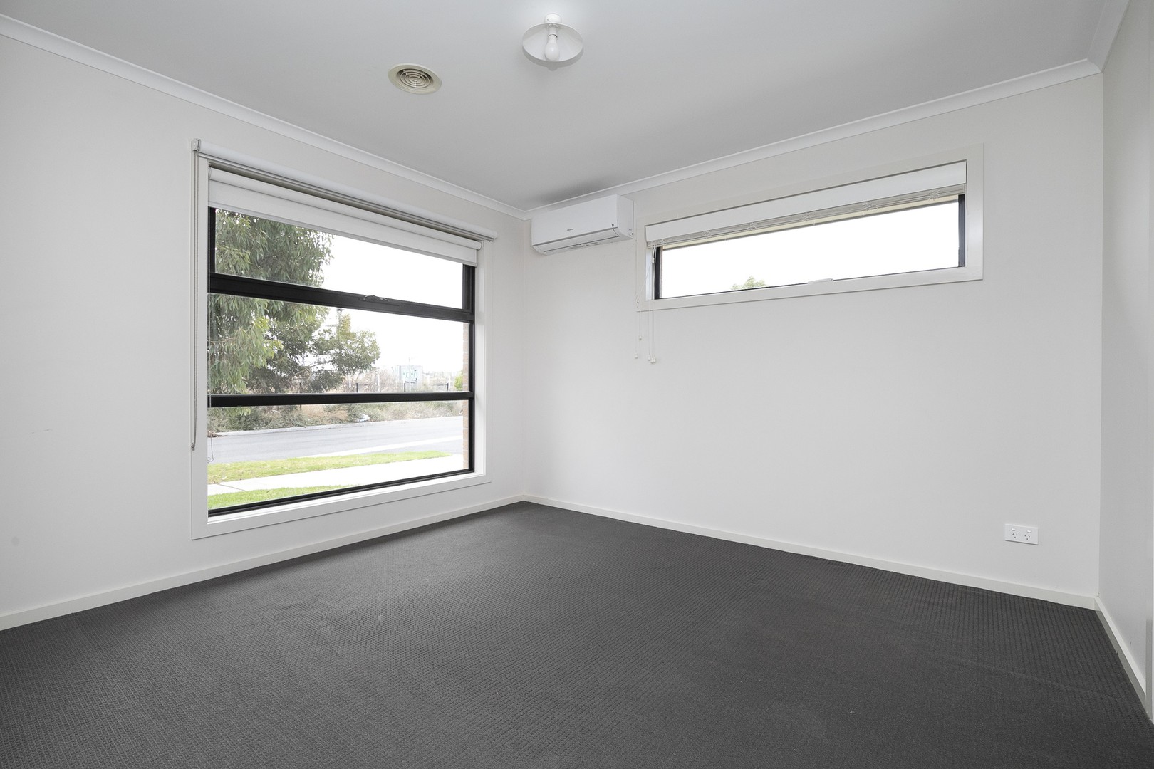 82 Jester Drive, Cobblebank, VIC 3338, Cobblebank - Thumbnail 6