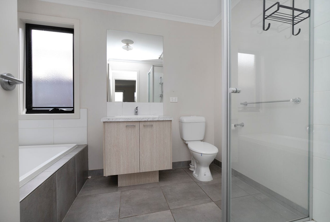 82 Jester Drive, Melton South, VIC 3338, Cobblebank - Thumbnail 6