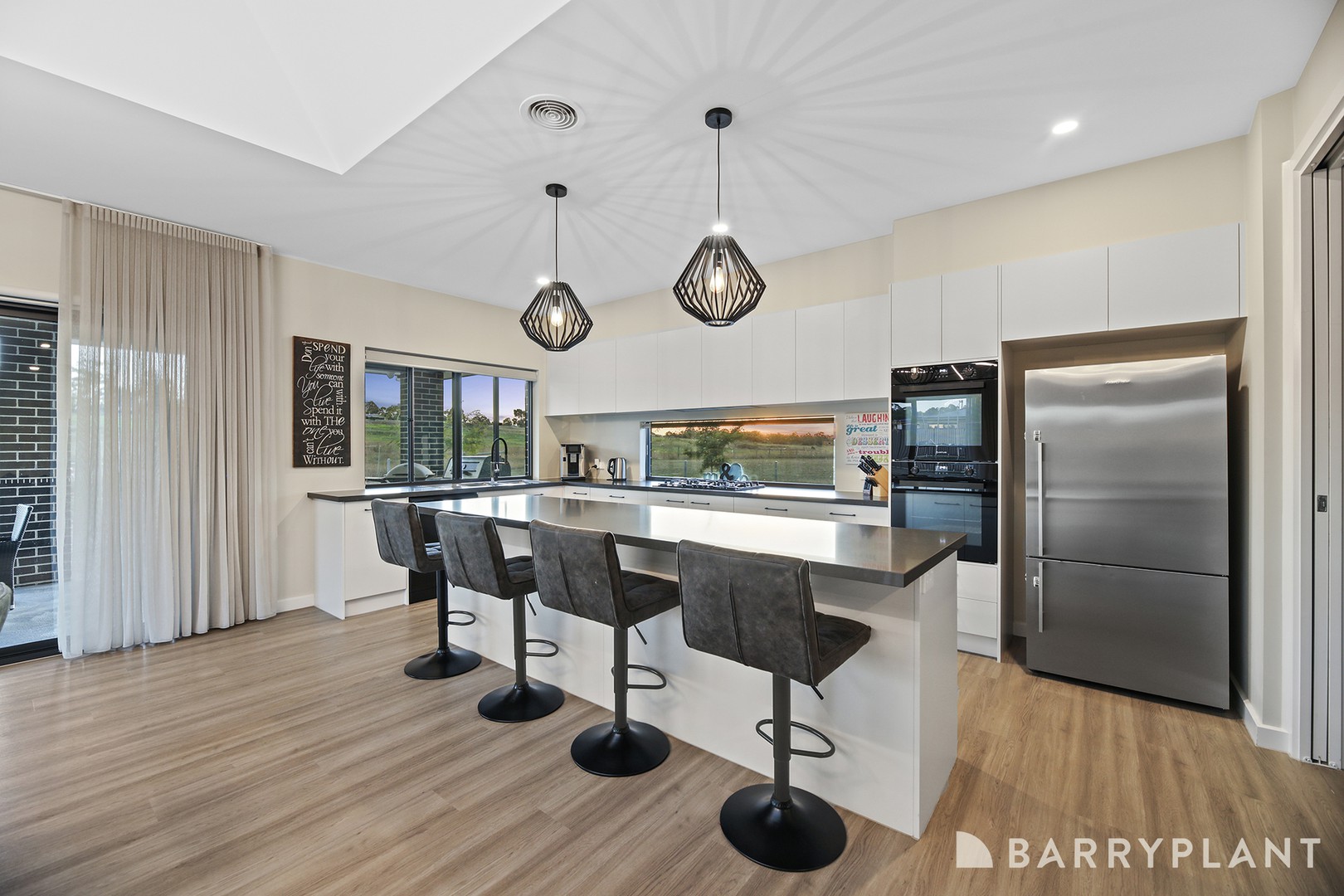 82 Kingston Heath Drive, Drouin, VIC 3818, Drouin - Thumbnail 2