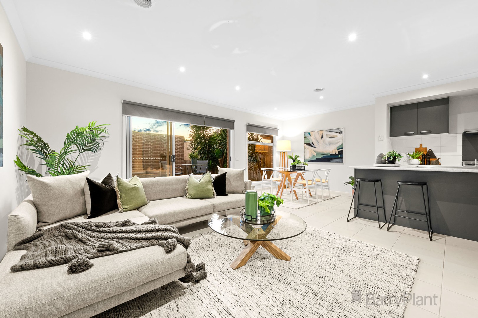 82 Mannavue Boulevard, Cranbourne North, VIC 3977, Cranbourne North - Thumbnail 4