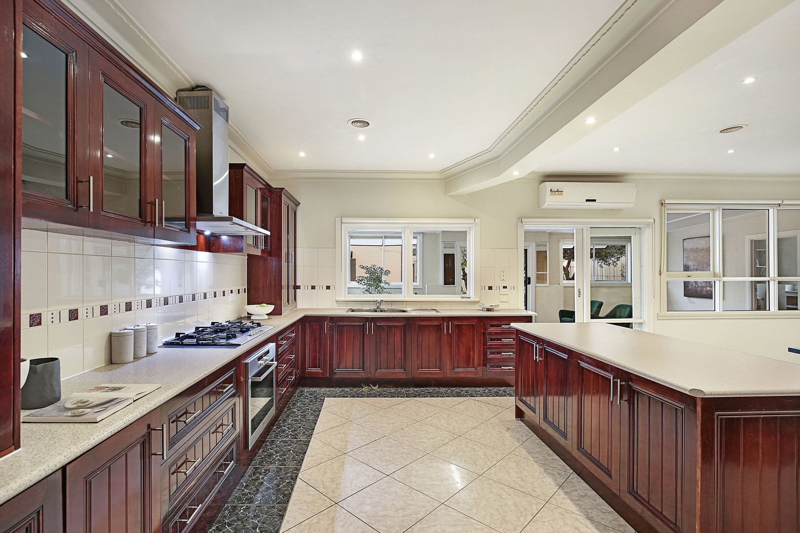 82 Messmate Street, Lalor, VIC 3075, Lalor - Thumbnail 3