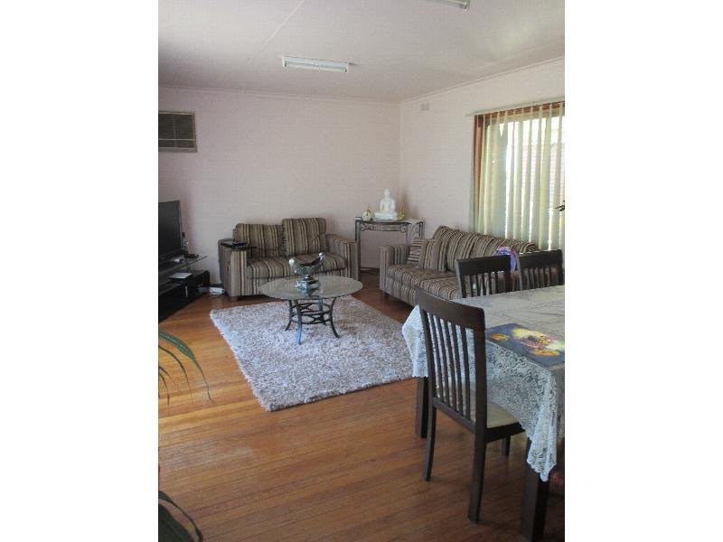 82 Orient Avenue, Mitcham, VIC 3132, Mitcham - Thumbnail 2
