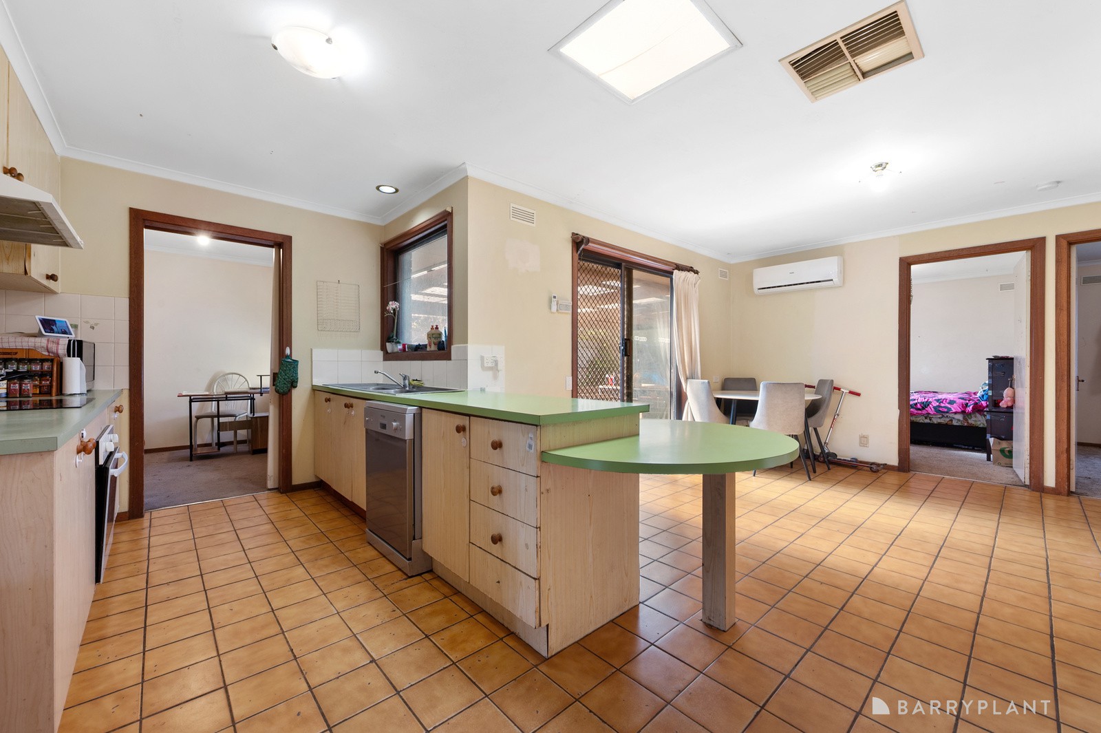 82 Station Road, Melton South, VIC 3338 - Thumbnail 2 - 10/08/2026