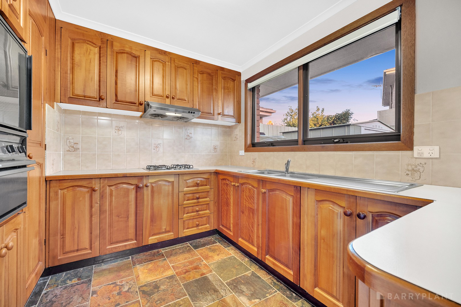 82 Thomas Mitchell Drive, Endeavour Hills, VIC 3802, Endeavour Hills - Thumbnail 8