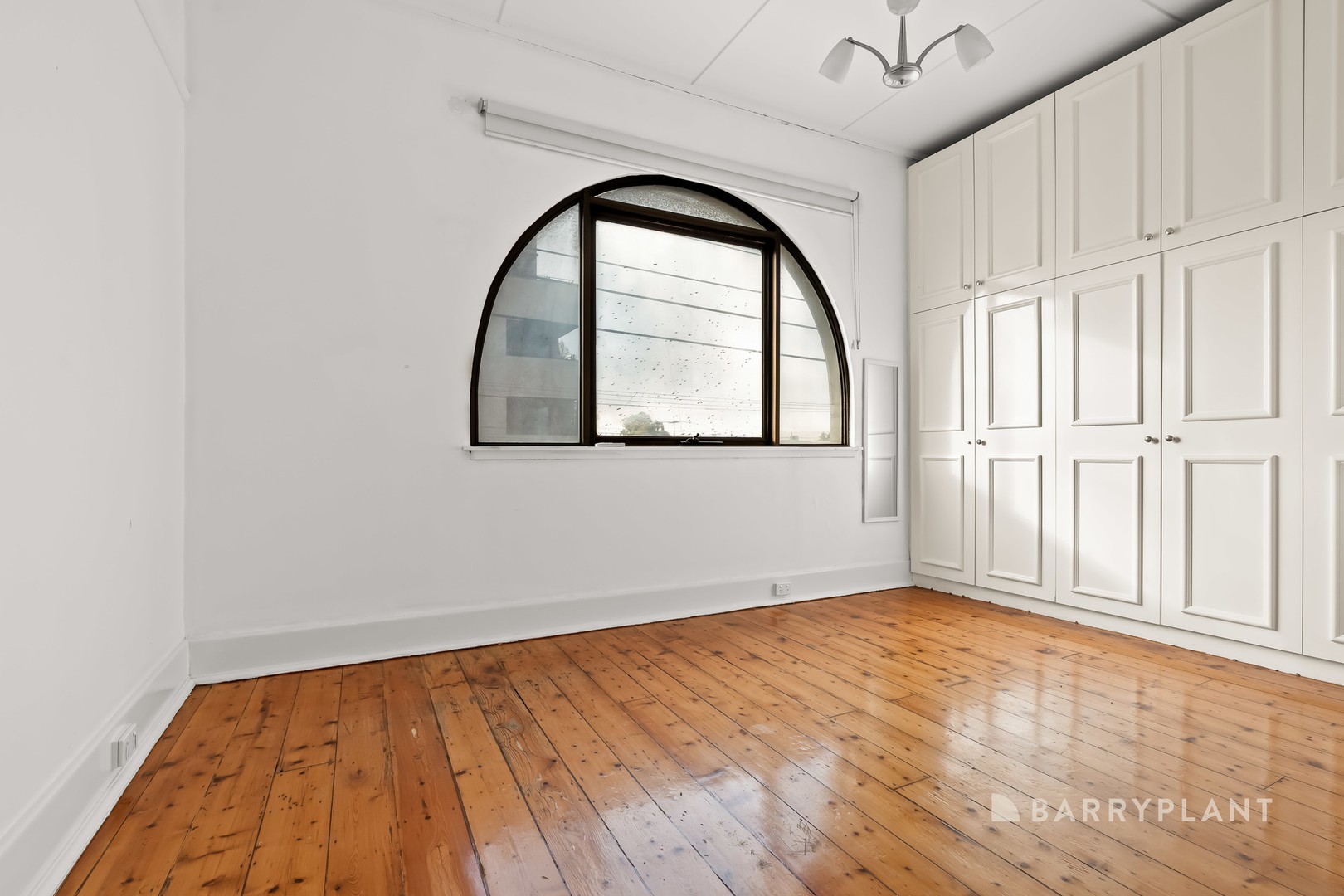 825A High Street, Thornbury, VIC 3071 - Thumbnail 2 - 01/09/2026