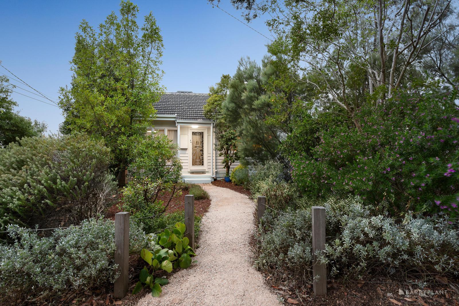 83 Airlie Road, Montmorency, VIC 3094, Montmorency - Thumbnail 6