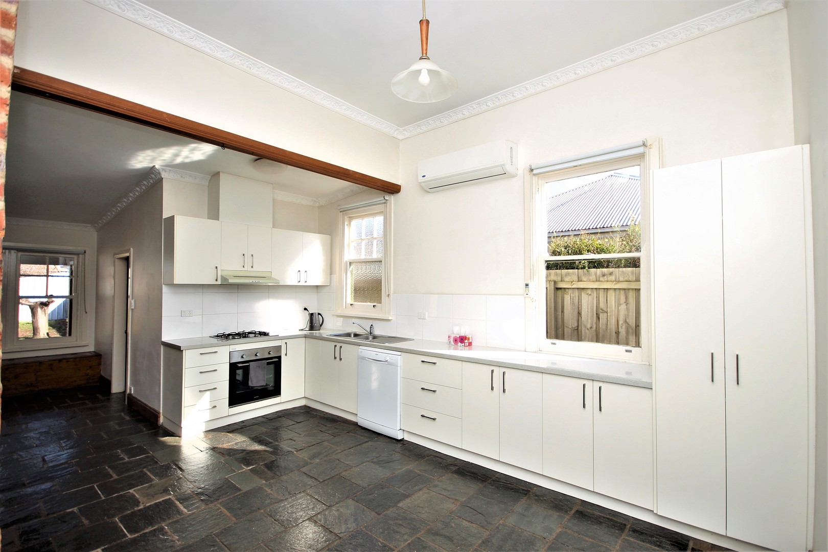 83 Britannia Street, Geelong West, VIC 3218, Geelong West - Thumbnail 4