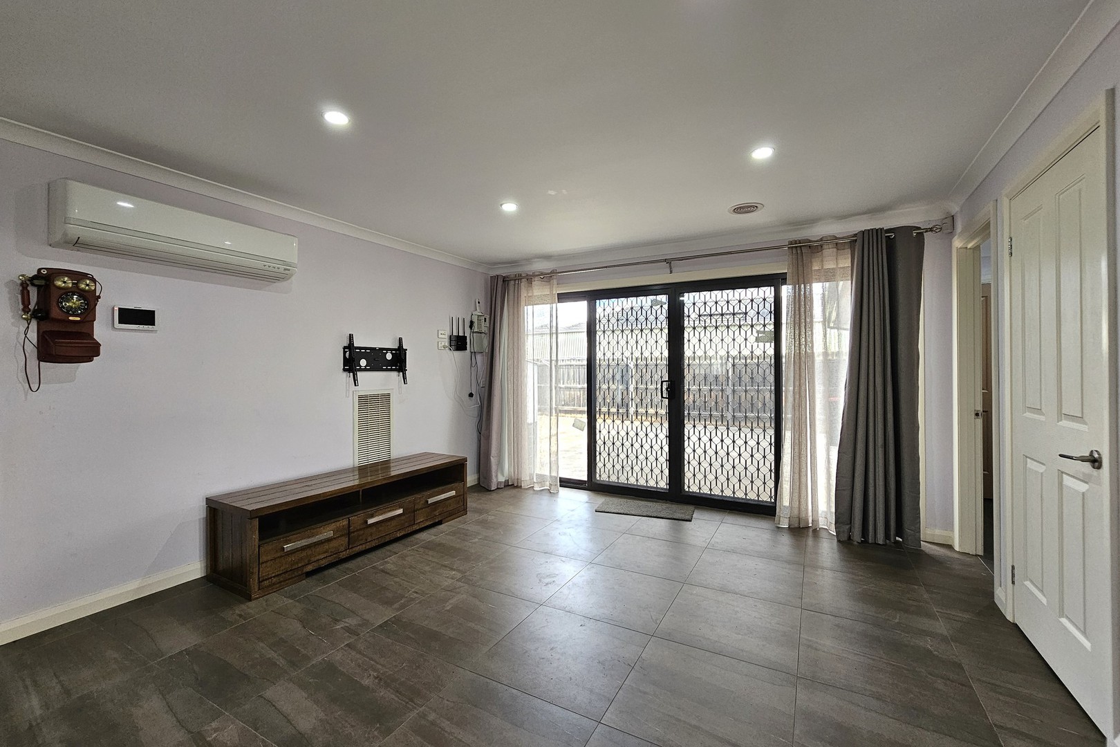 83 Dalray Crescent, Kurunjang, VIC 3337, Kurunjang - Thumbnail 5