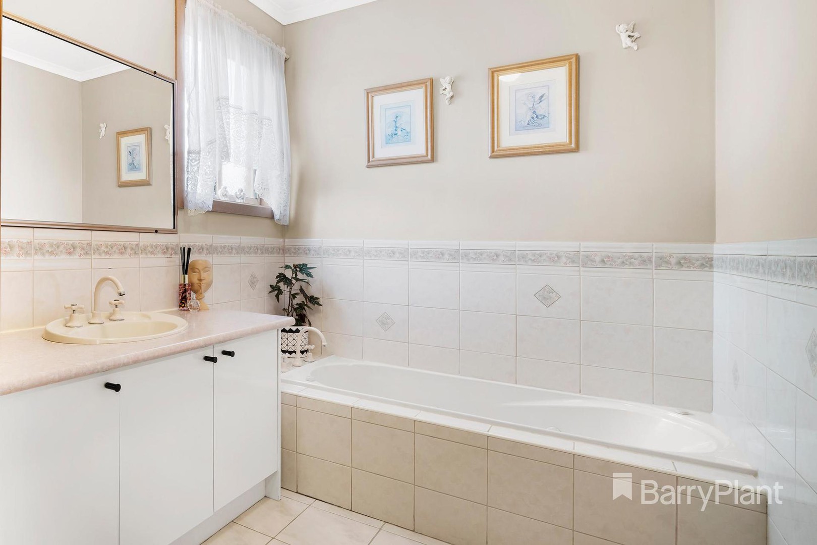 83 Incana DriveMill Park, VIC 3082, Mill Park - Thumbnail 8