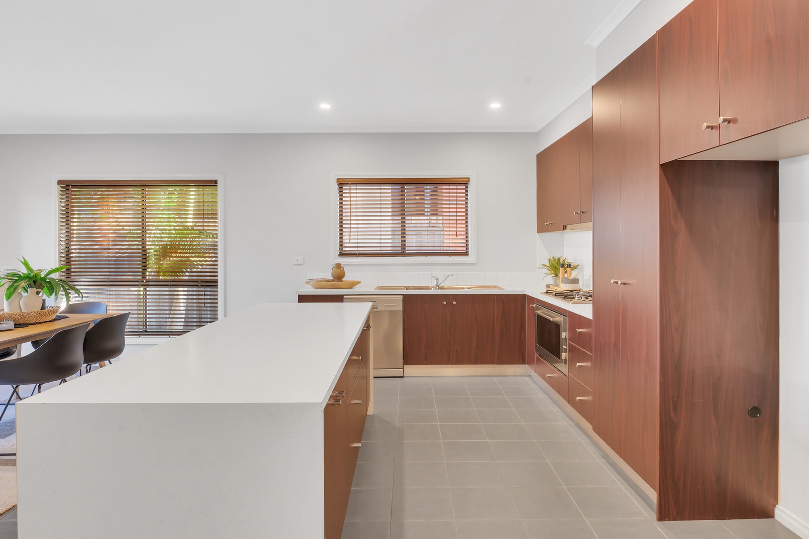 83 Mareeba Way, Craigieburn, VIC 3064, Craigieburn - Thumbnail 5