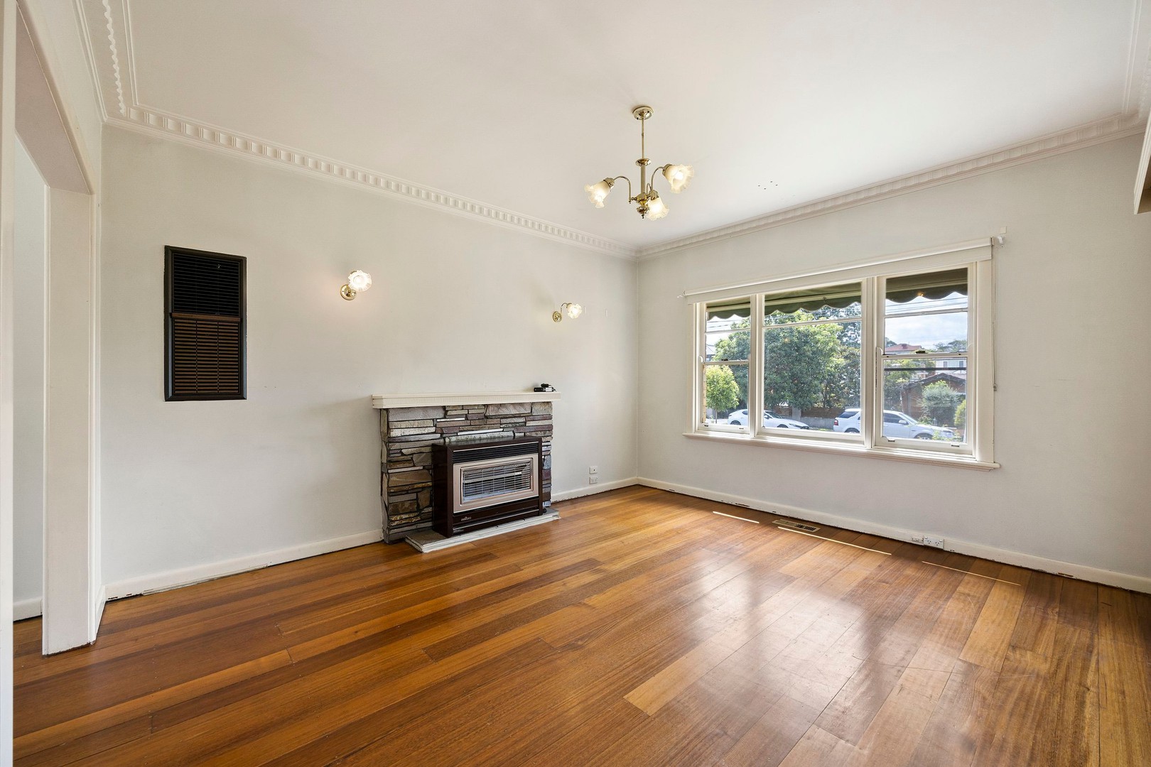 83 Ogilvie Street, Essendon, VIC 3040, Essendon - Thumbnail 4