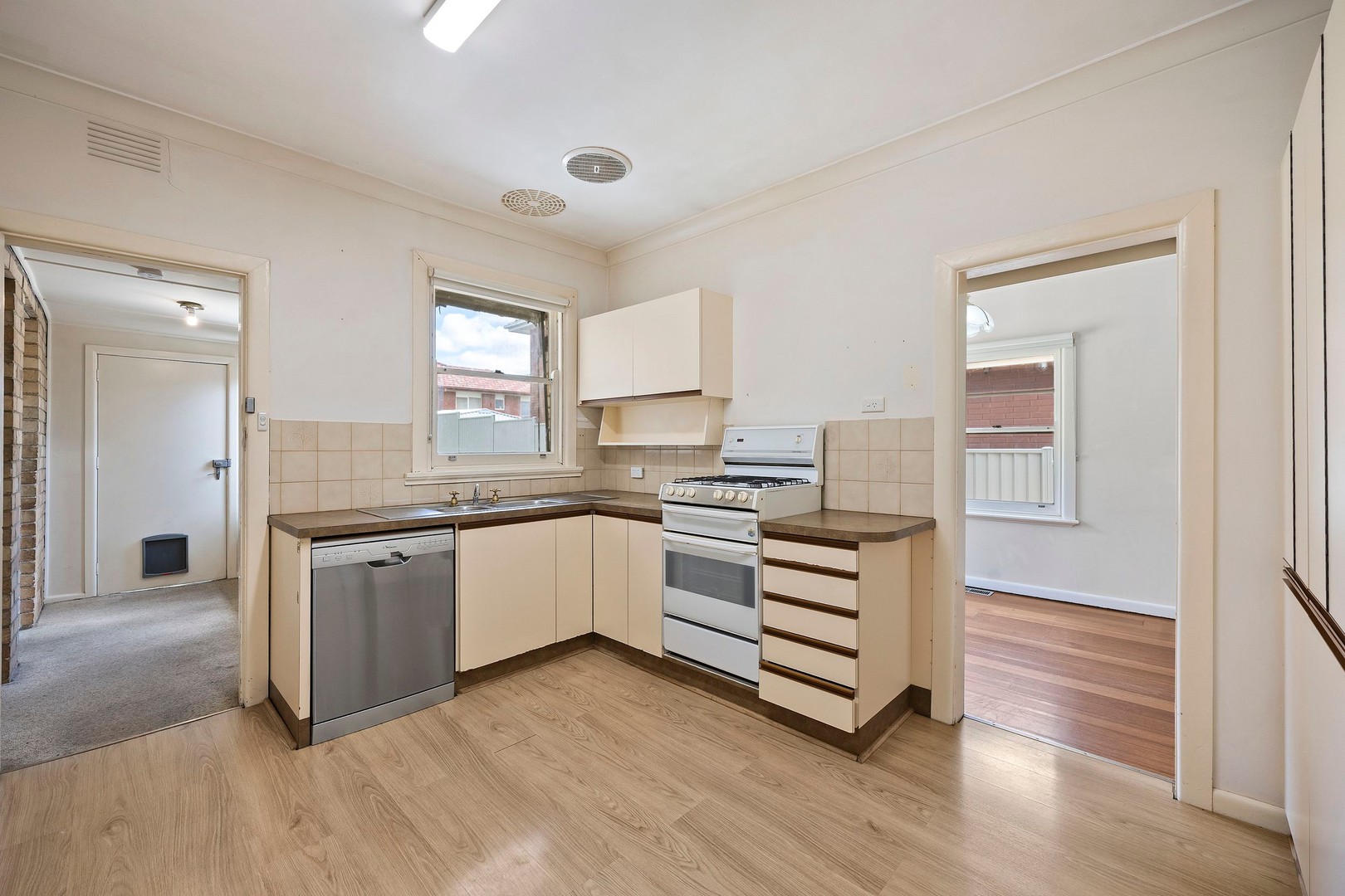 83 Ogilvie Street, Essendon, VIC 3040, Essendon - Thumbnail 3