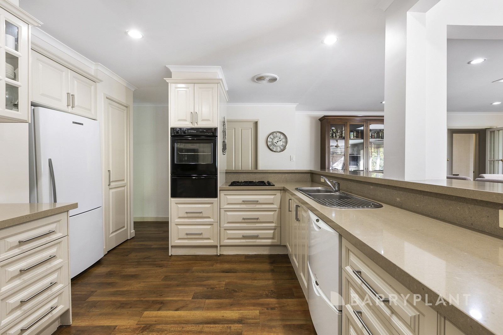 83 Phoenix Drive, Wheelers Hill, VIC 3150, Wheelers Hill - Thumbnail 3