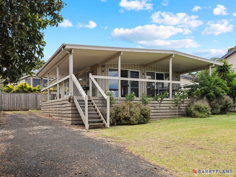 83 Red Rocks Road, Cowes, VIC 3922 - Image - 18/09/2026