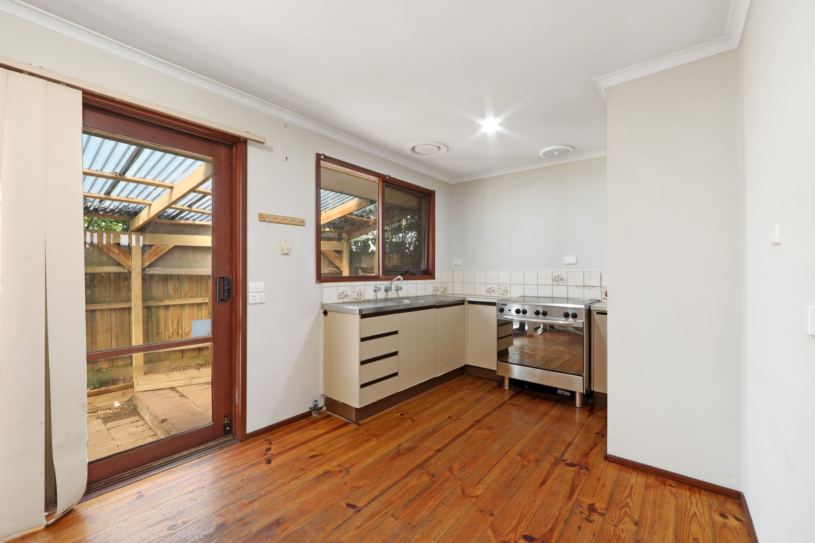 83 Sullivan Avenue, Lysterfield, VIC 3156, Lysterfield - Thumbnail 5