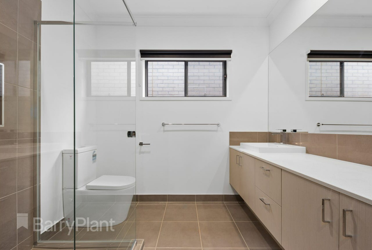 83 Wiltshire Boulevard, Thornhill Park, VIC 3335, Thornhill Park - Thumbnail 5