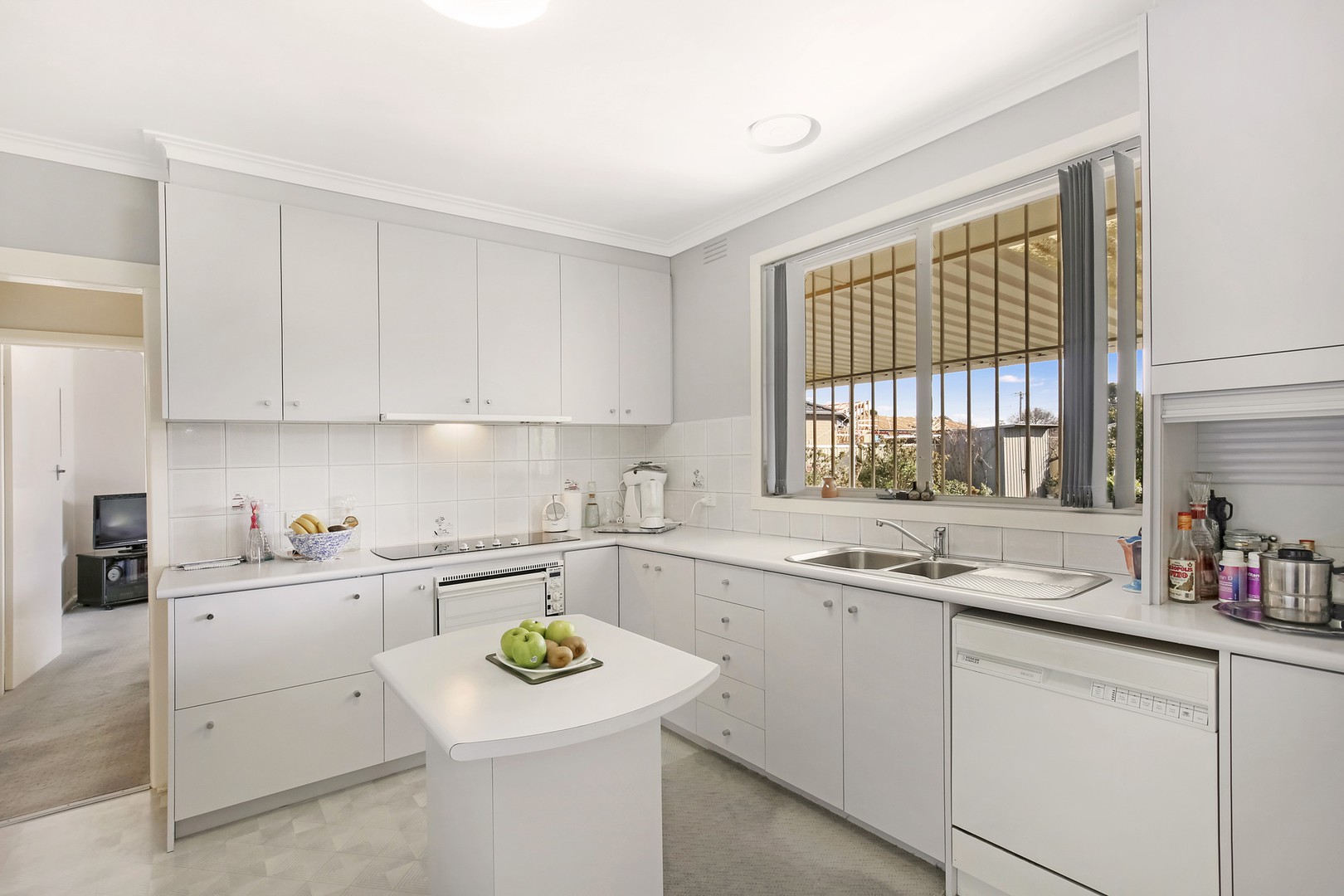 84 Derrick Street, Lalor, VIC 3075, Lalor - Thumbnail 3