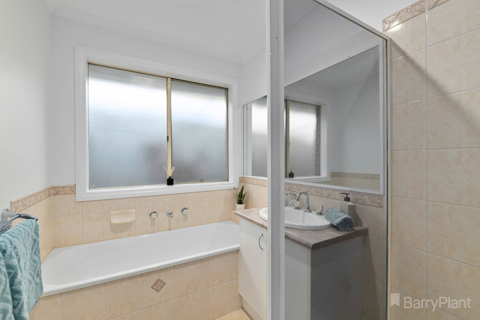 84 Ebony Drive, Pakenham, VIC 3810, Pakenham - Thumbnail 8