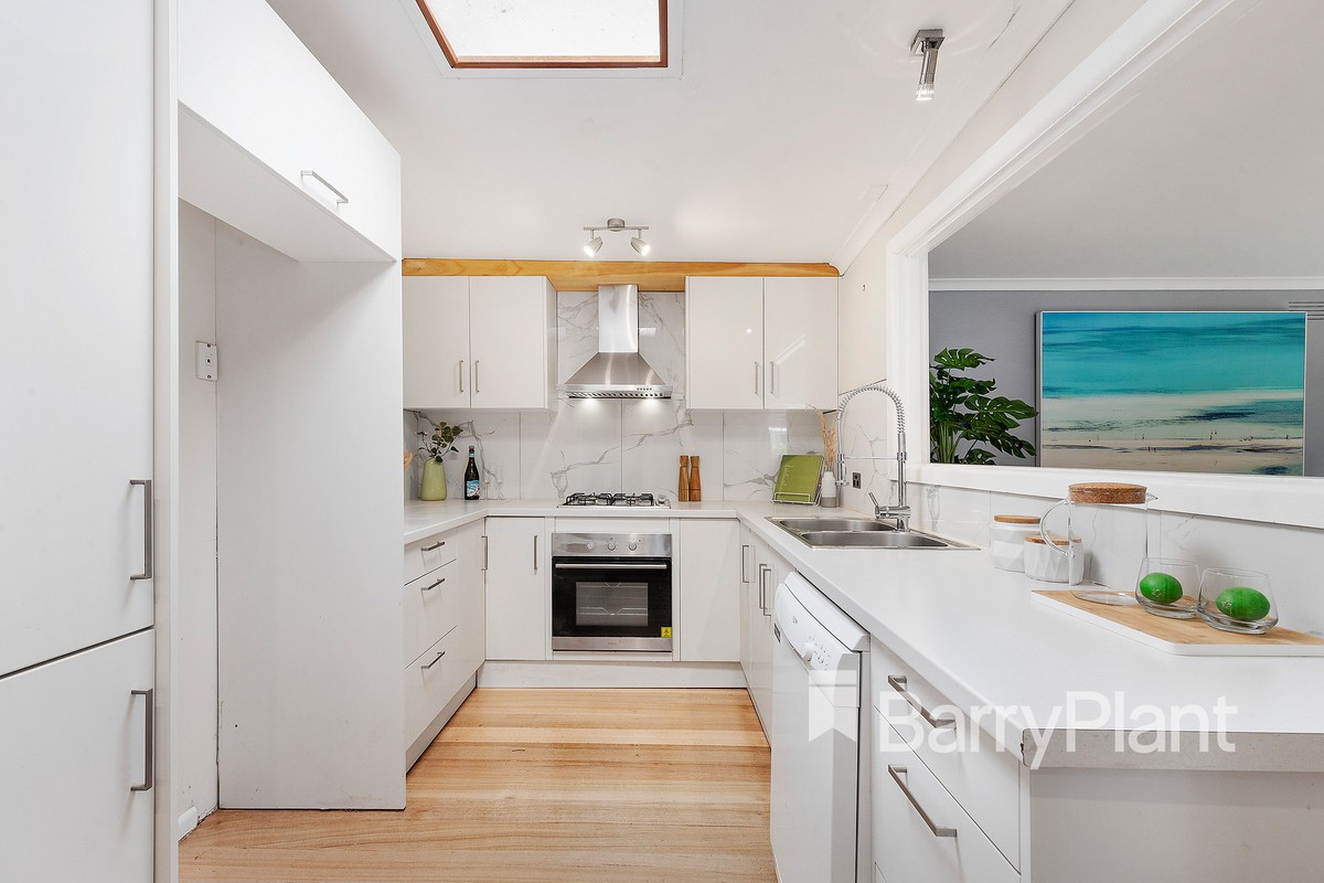 84 Foam Street, Rosebud, VIC 3939, Rosebud - Thumbnail 2