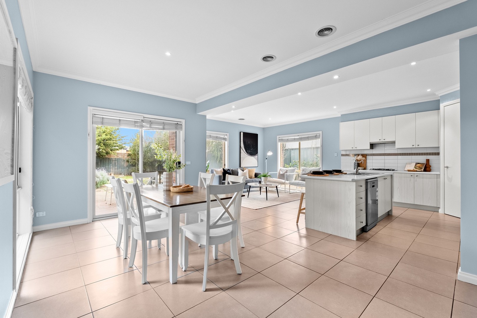 84 Foxwood Drive, Point Cook, VIC 3030, Point Cook - Thumbnail 4
