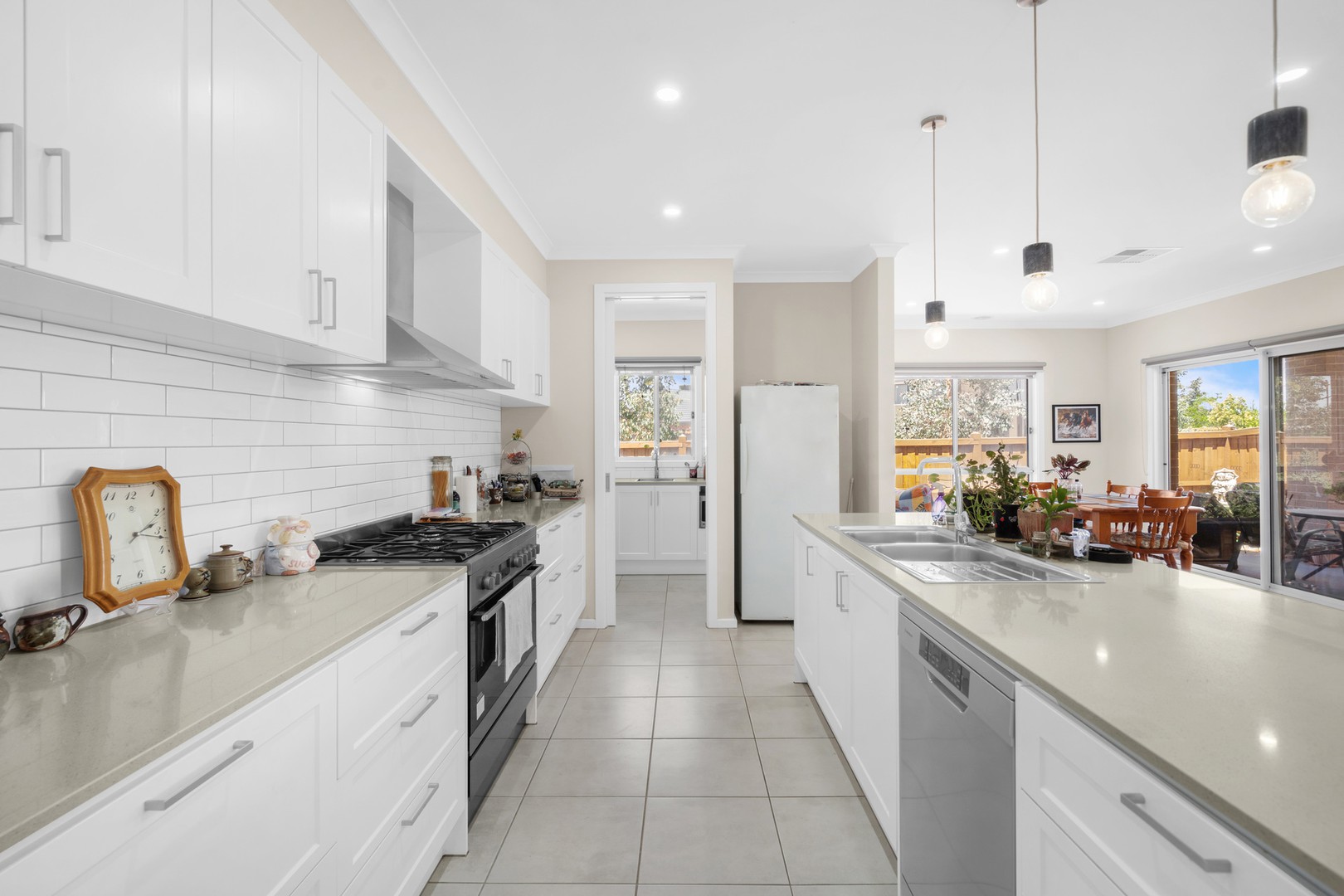 84 Fulham Crescent, Thornhill Park, VIC 3335, Thornhill Park - Thumbnail 4