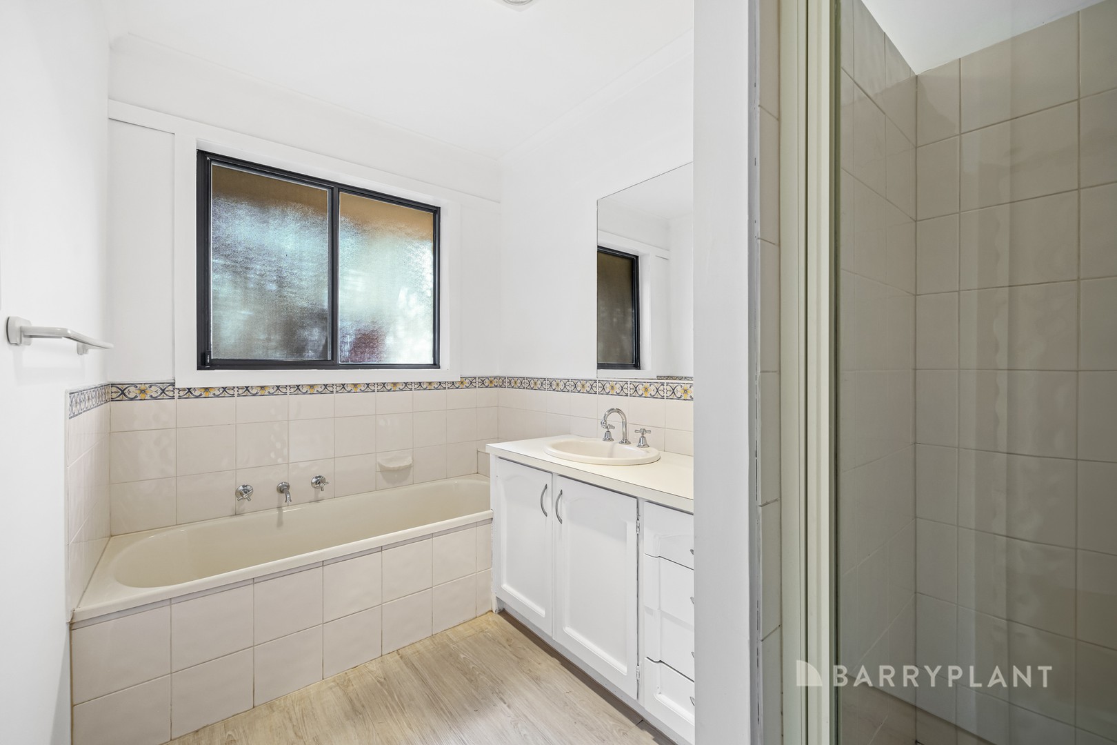 84 Grandview Grove, Wendouree, VIC 3355, Wendouree - Thumbnail 7