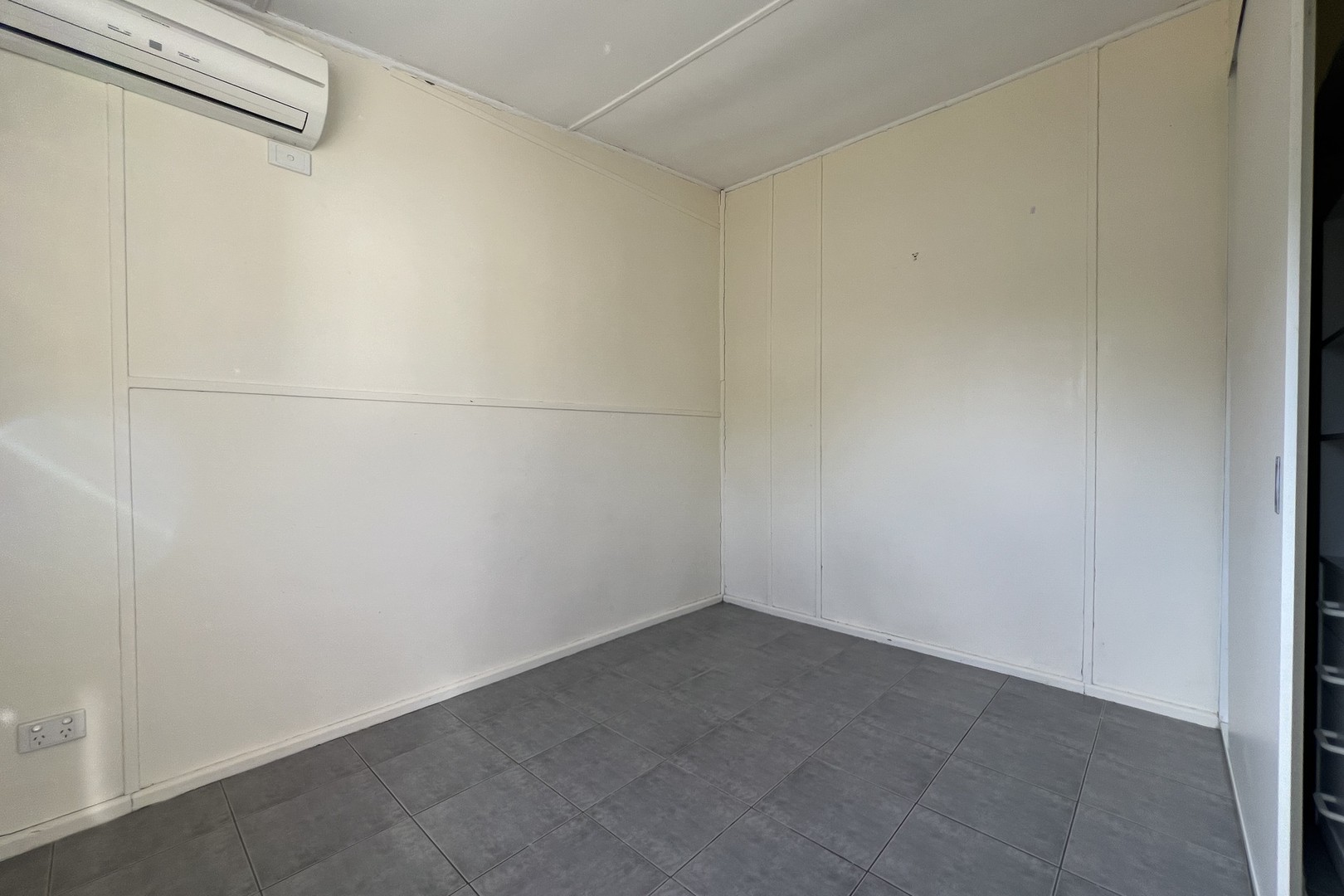 84 McArthur Avenue, St Albans, VIC 3021, St Albans - Thumbnail 4