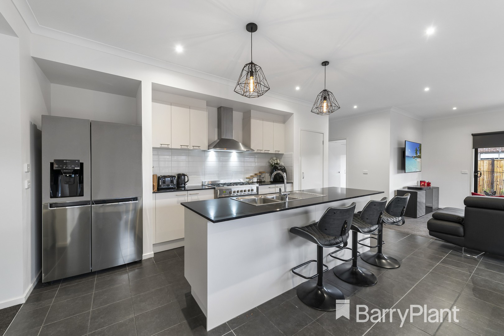84 Renaissance Drive, Strathtulloh, VIC 3338, Strathtulloh - Thumbnail 2