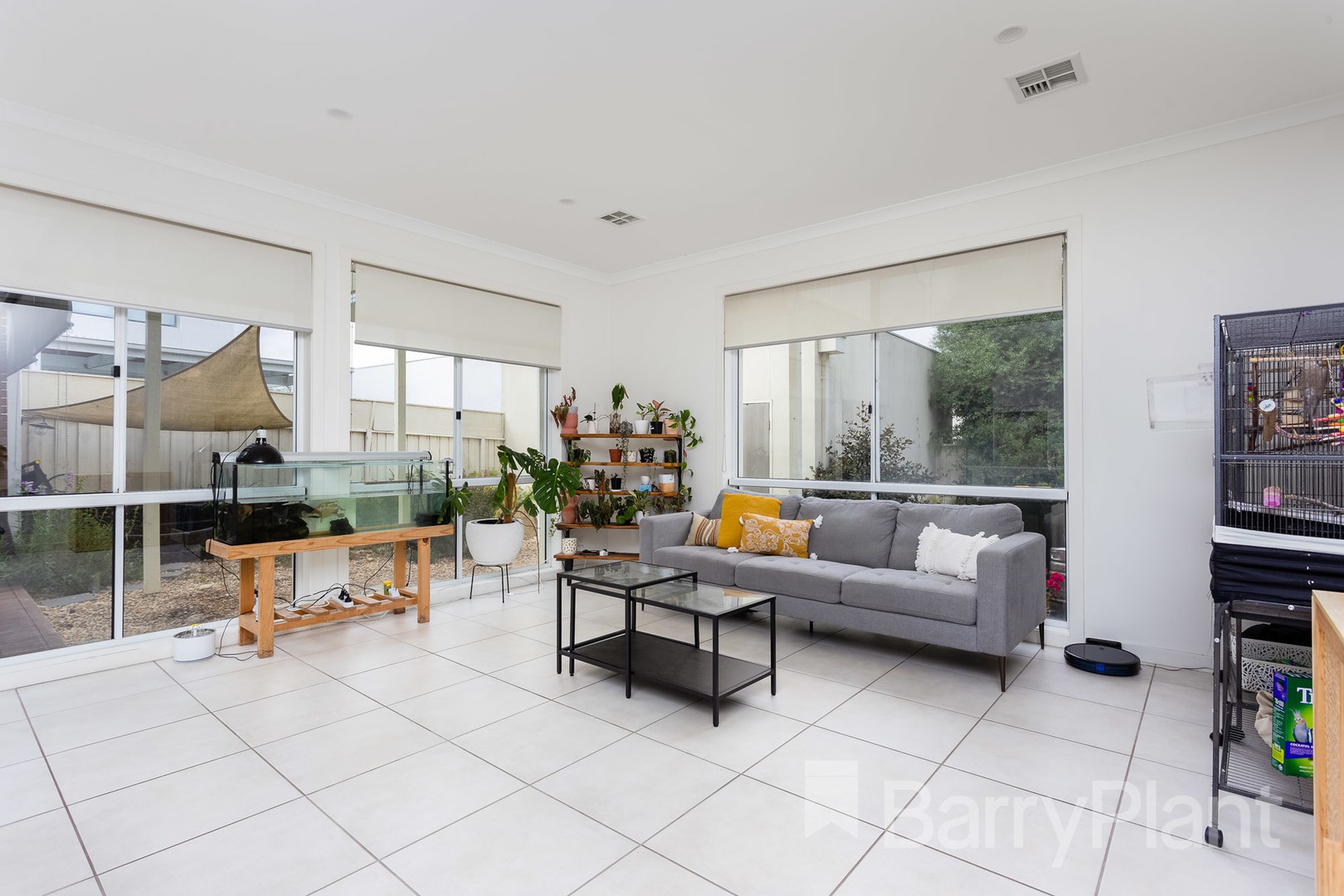 84 Signature Boulevard, Sanctuary Lakes, VIC 3030, Point Cook - Thumbnail 3