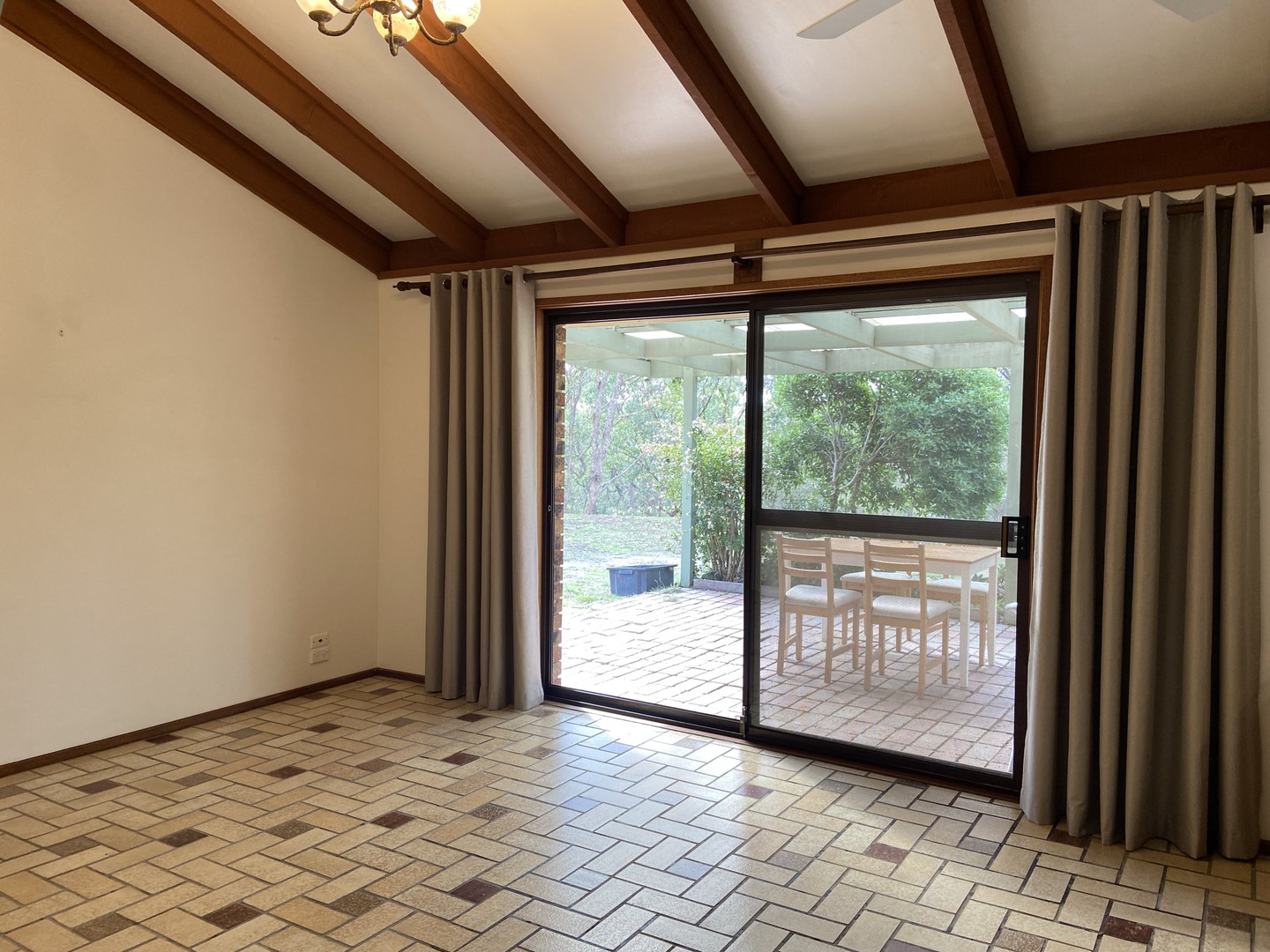 85 Patullos Road, Hurstbridge, VIC 3099, Hurstbridge - Thumbnail 7