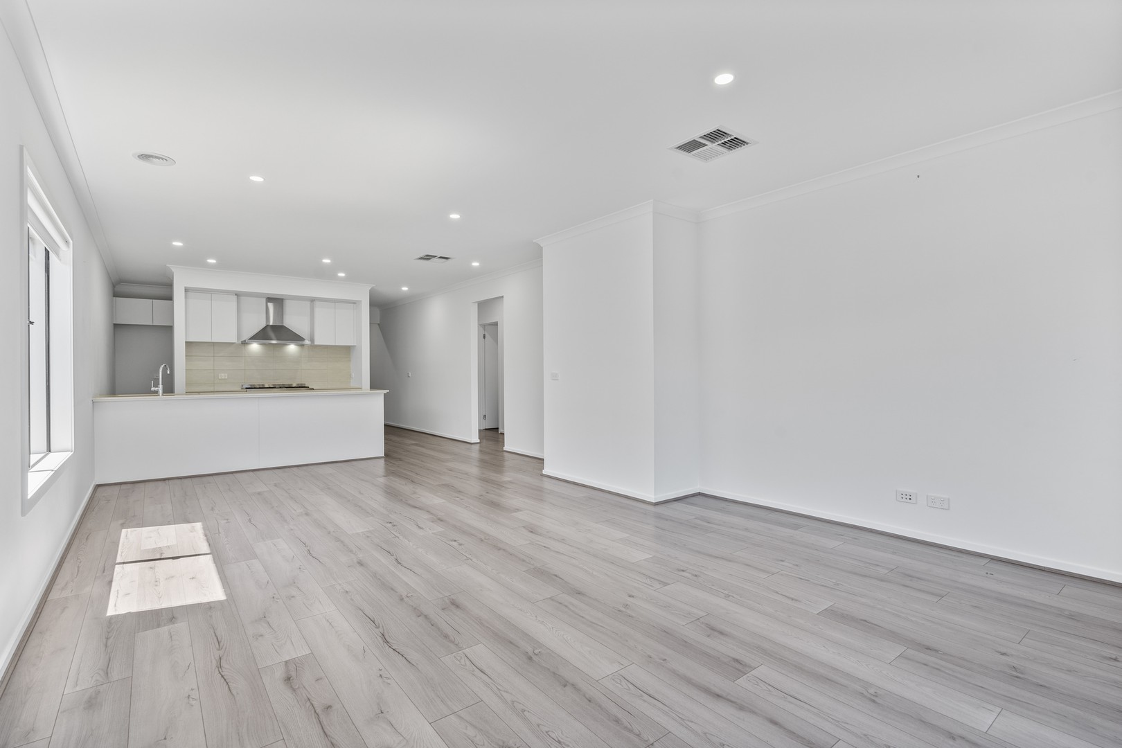 85 Saric Street, Fraser Rise, VIC 3336, Fraser Rise - Thumbnail 3