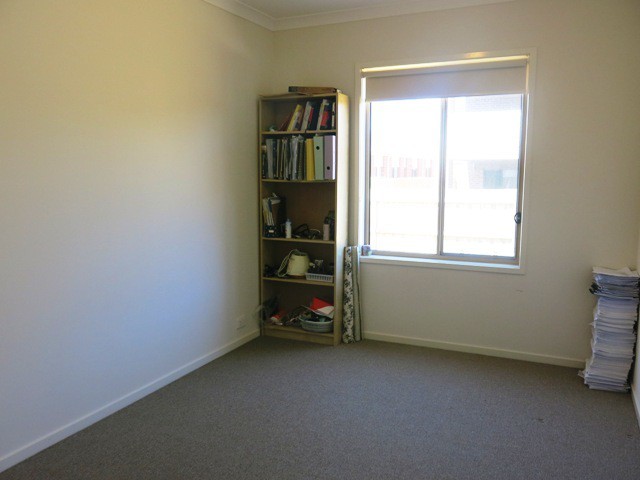 85 Sunnybank Drive, Point Cook, VIC 3030, Point Cook - Thumbnail 3