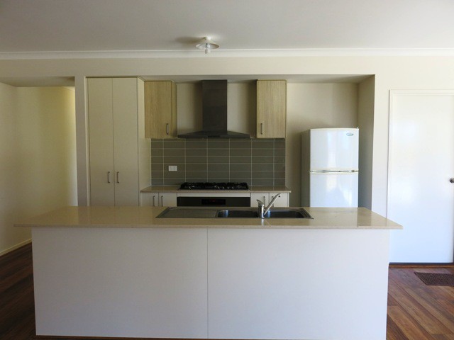 85 Sunnybank Drive, Point Cook, VIC 3030, Point Cook - Thumbnail 5