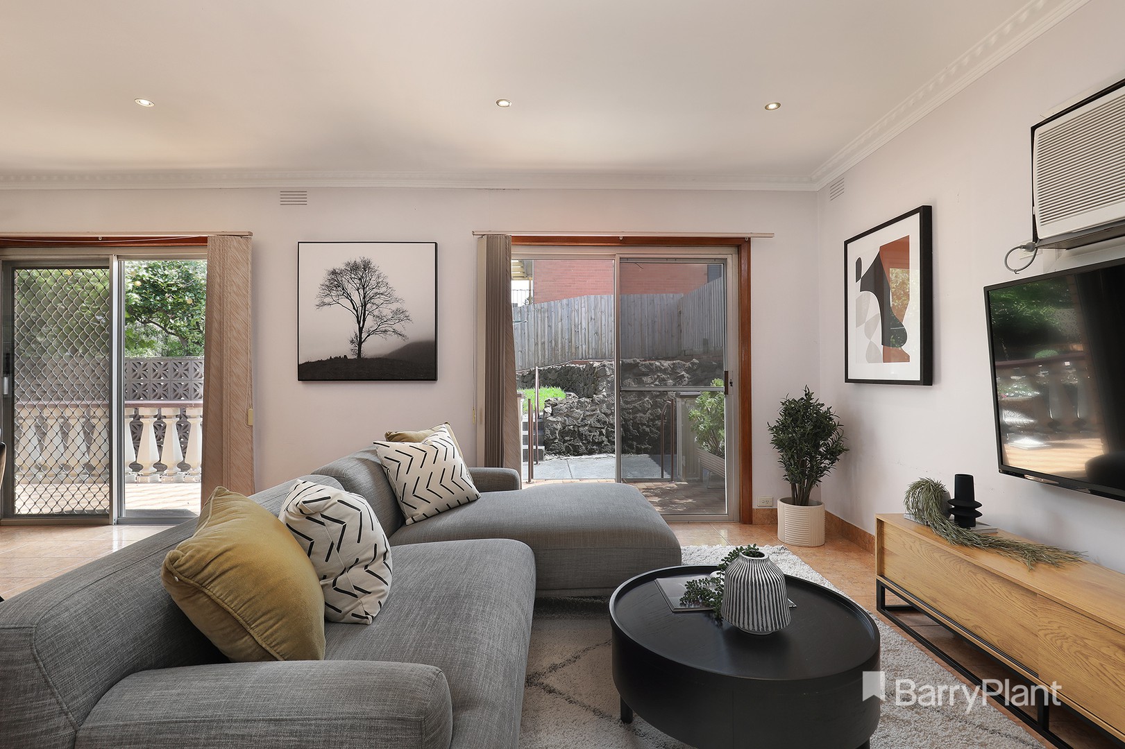 85 Valley Crescent, Glenroy, VIC 3046, Glenroy - Thumbnail 4