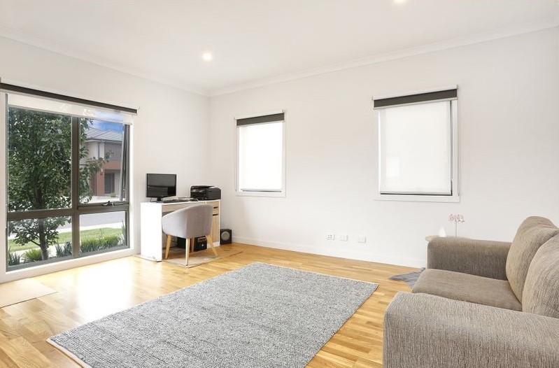 85 Waterhaven Boulevard, Point Cook, VIC 3030, Point Cook - Thumbnail 5