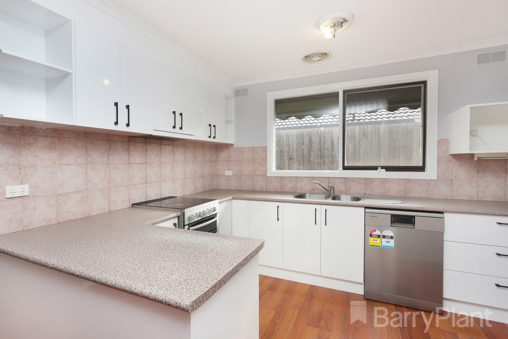 85 Westcott Parade, Rockbank, VIC 3335, Rockbank - Thumbnail 4