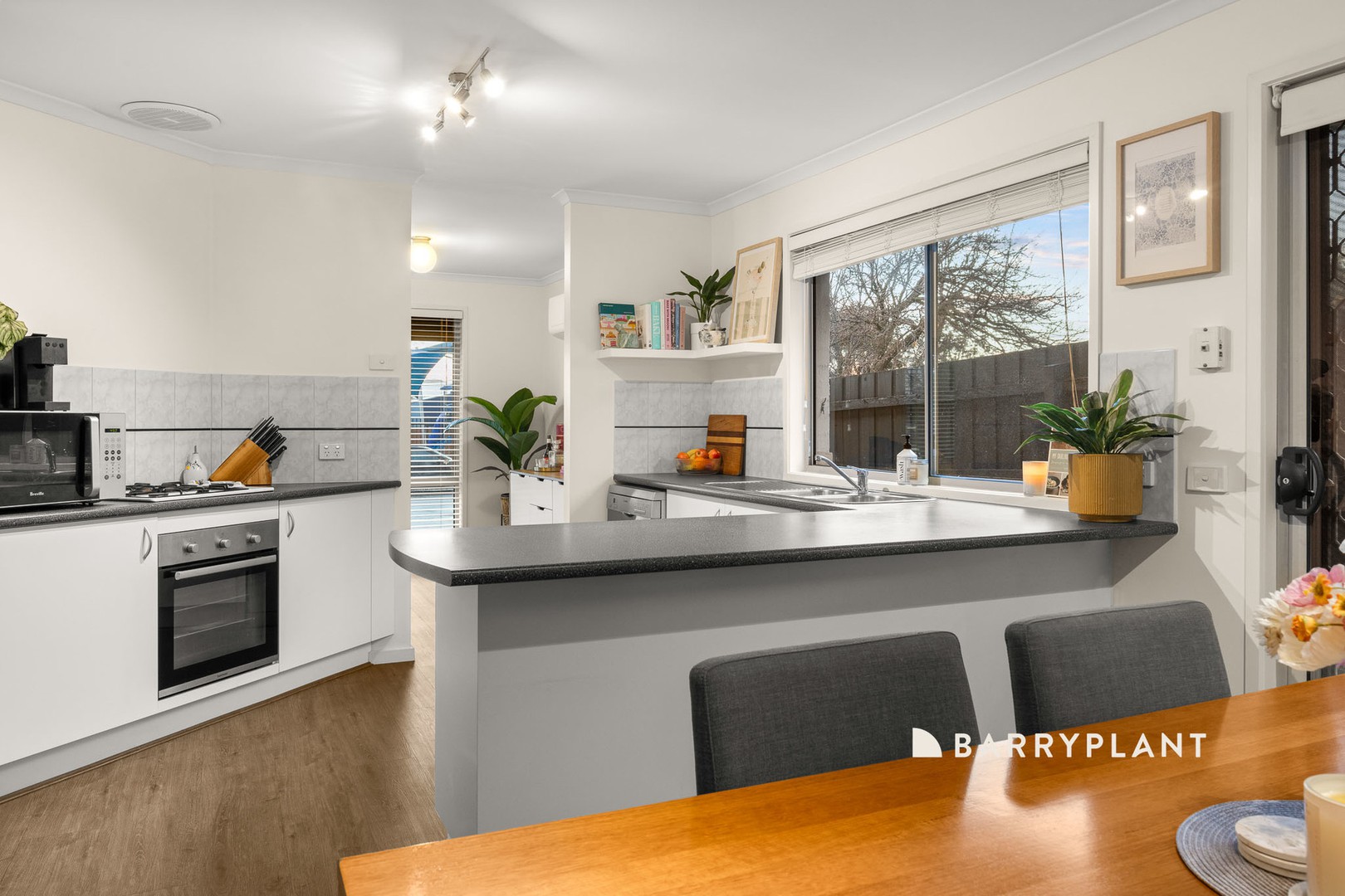 86 Amberly Park Drive, Narre Warren South, VIC 3805 - Thumbnail 2 - 11/06/2025