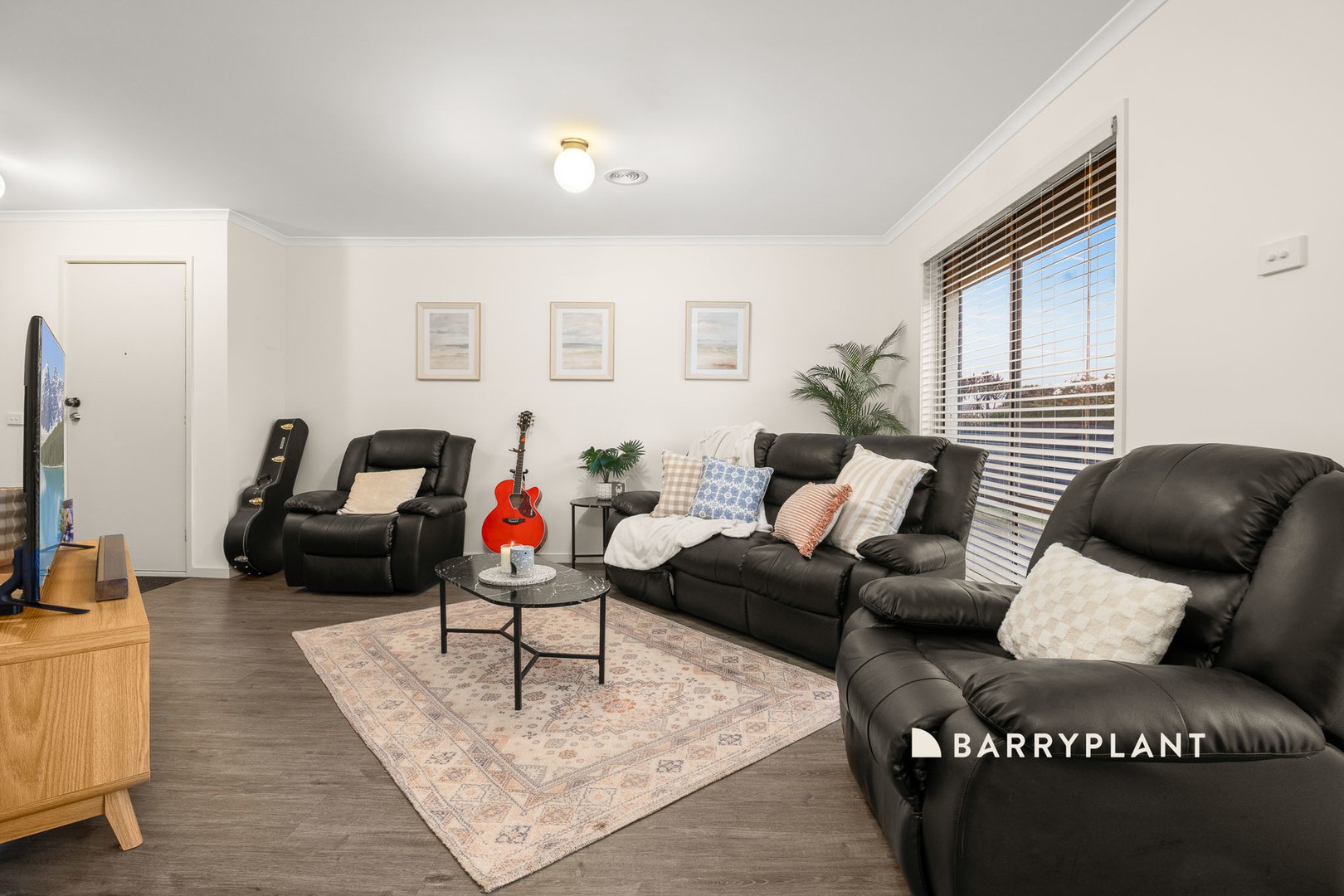 86 Amberly Park Drive, Narre Warren South, VIC 3805, Narre Warren South - Thumbnail 6