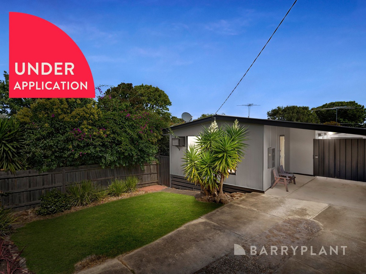 86 Fourth Avenue, Rosebud, VIC 3939